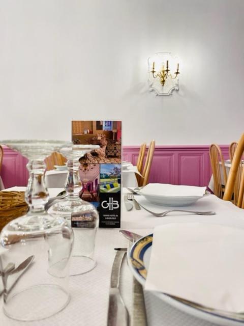 לורדה Grand Hotel De La Basilique מראה חיצוני תמונה